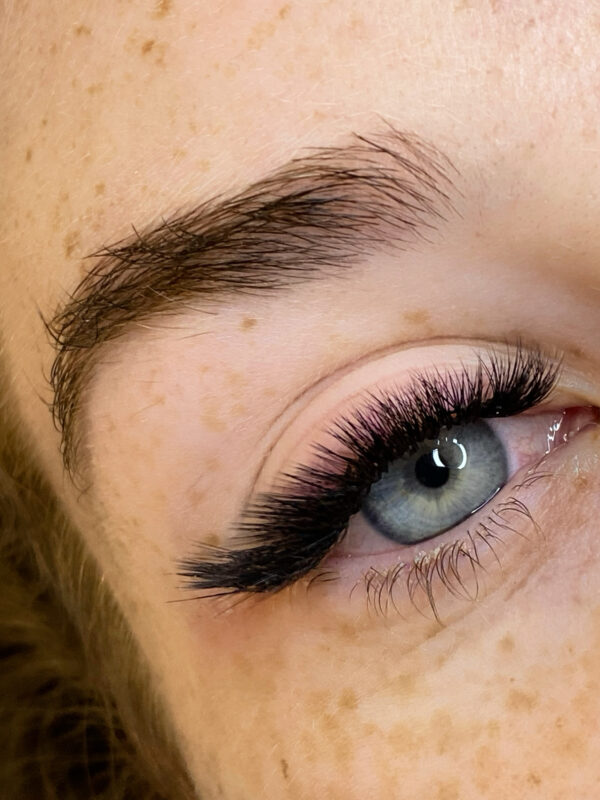 EE025B08-84C2-4830-8007-C0BE11E62ABF